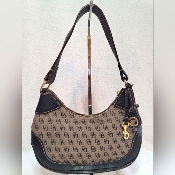 Dooney & Bourke Top Zip Monogram Shoulder Purse w/Bag Charm & Key Clip - Picture 1 of 12